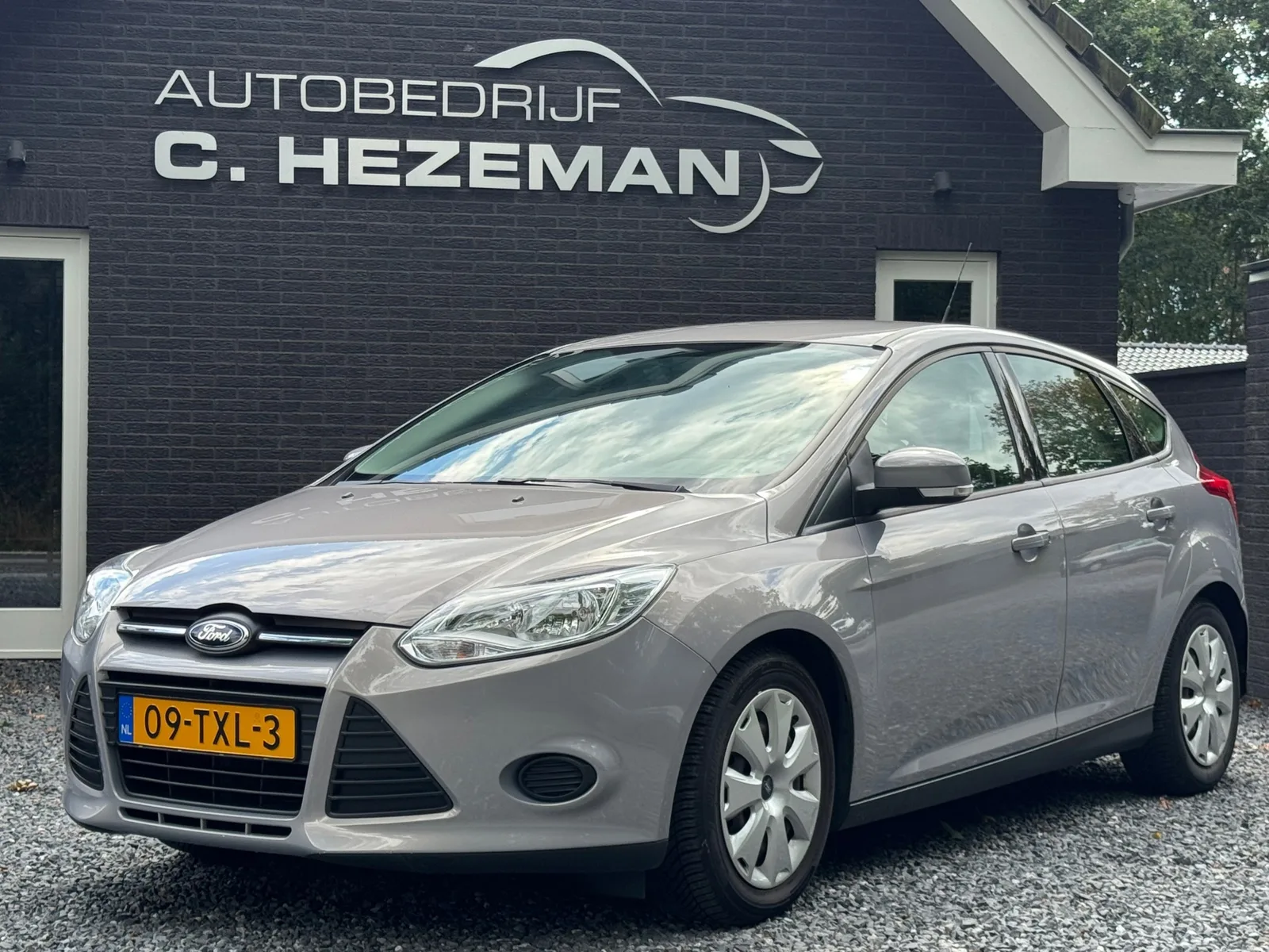 Ford Focus (2012) — foto 1