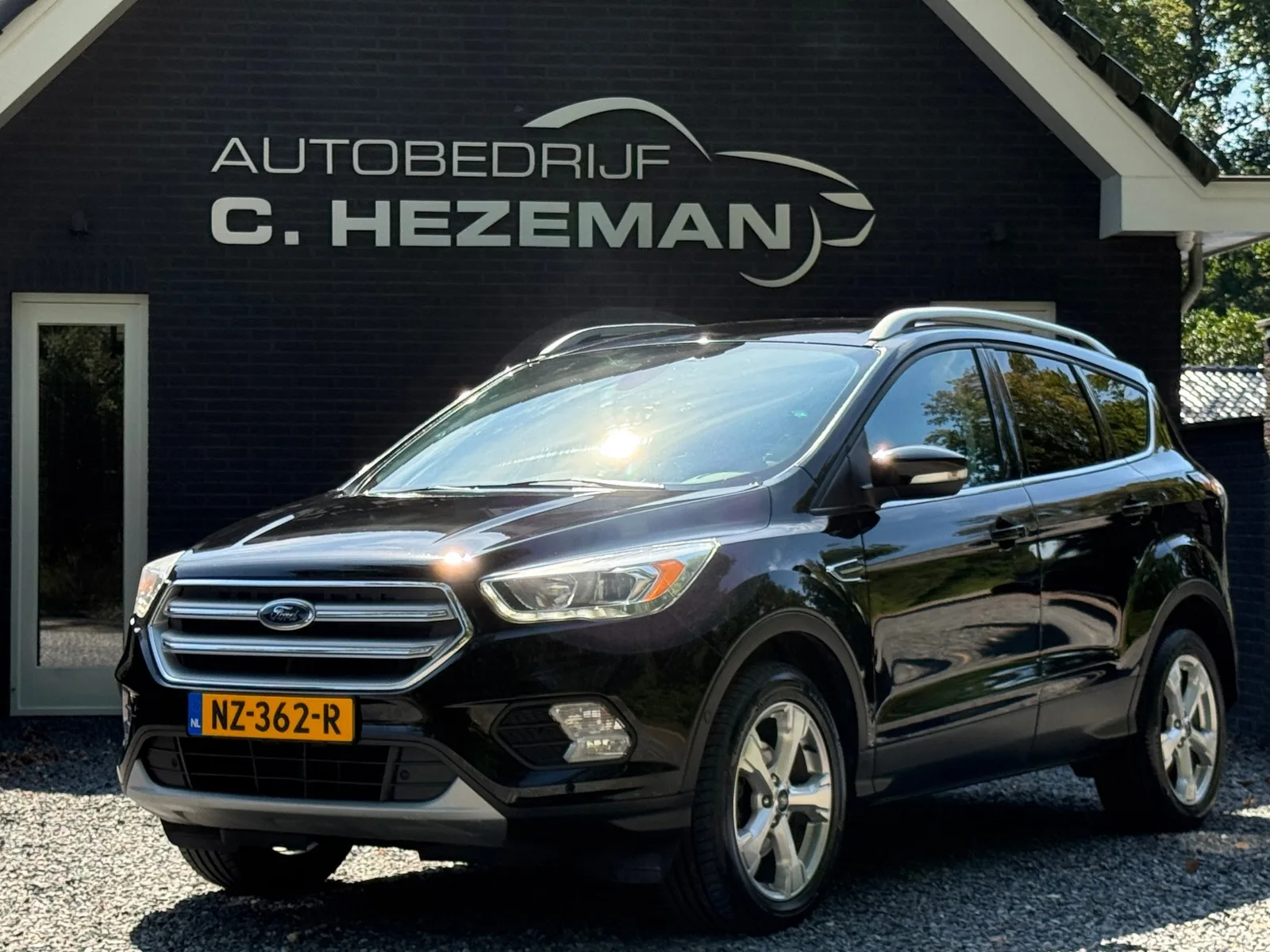 Ford Kuga (2017) — foto 1