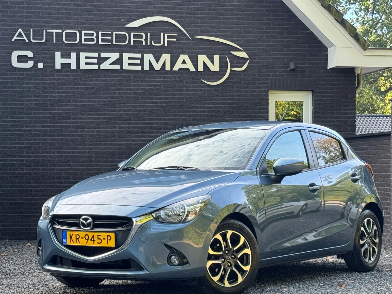 Mazda 2 (2016) — foto 1