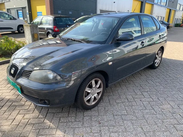 SEAT Cordoba (2006) — foto 1