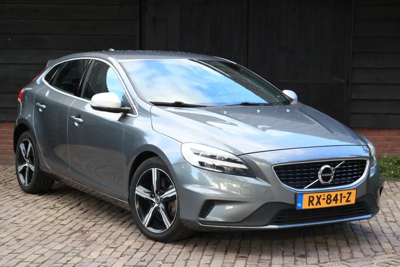 Volvo V40 (2018)
