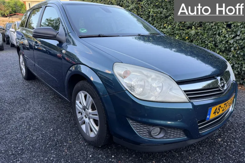 Opel Astra (2008)