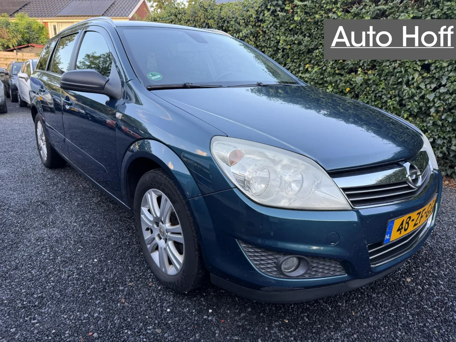 Opel Astra (2008) — foto 1