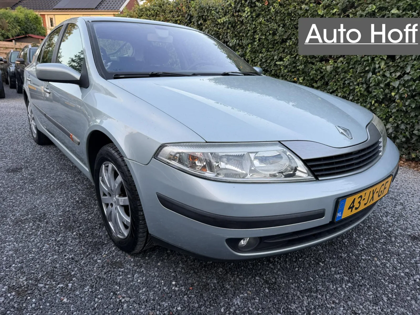 Renault Laguna (2002) — foto 1