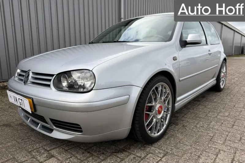 Volkswagen Golf (2002)
