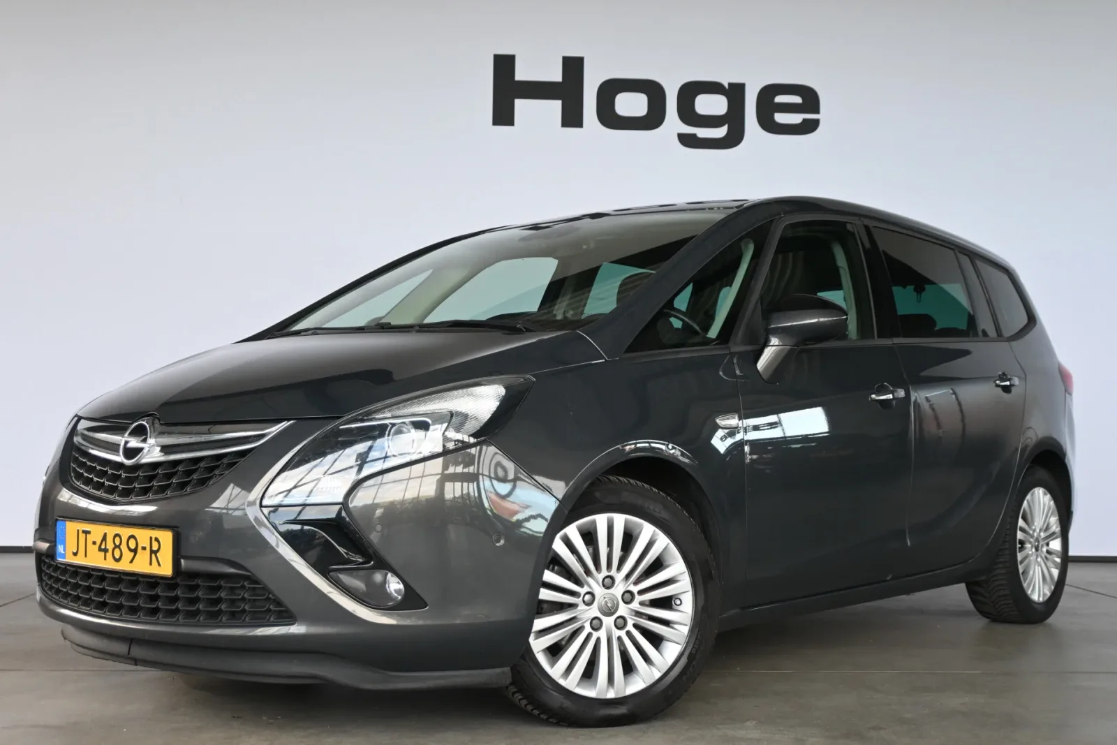 Opel Zafira (2016) — foto 1