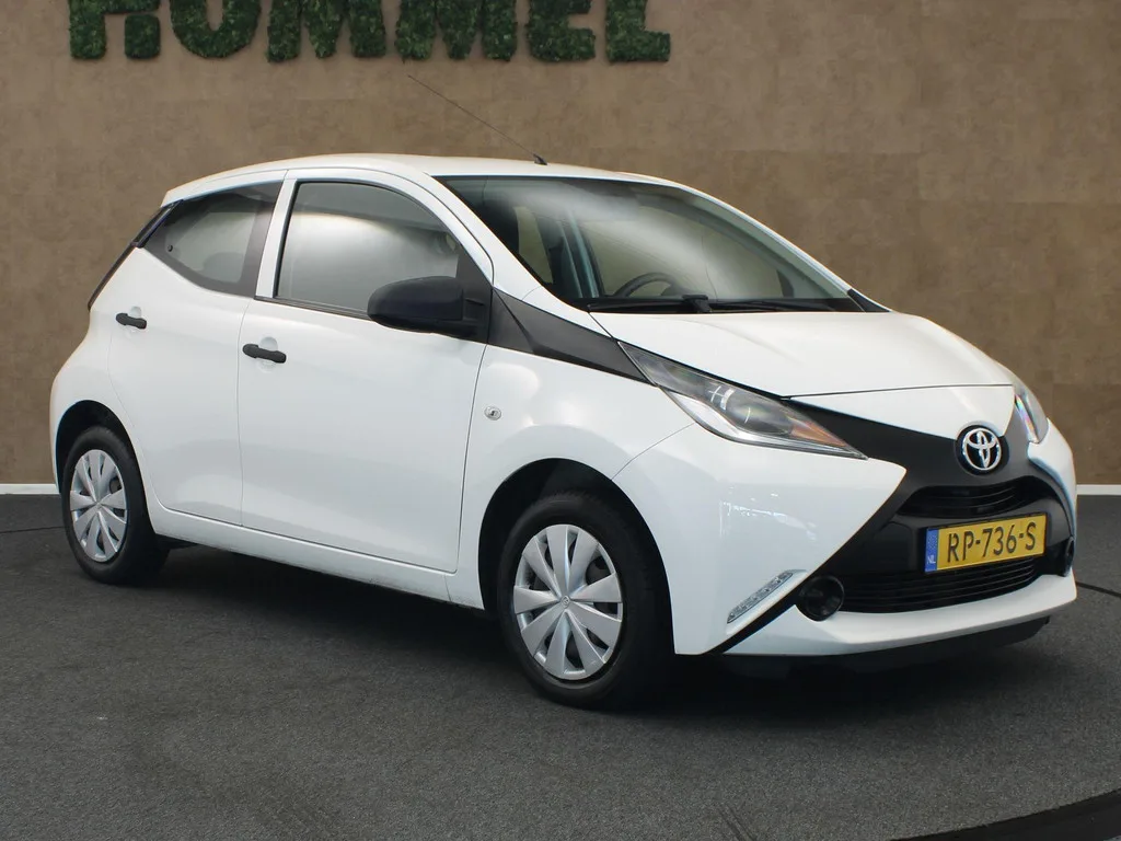 Toyota Aygo (2018) — foto 1