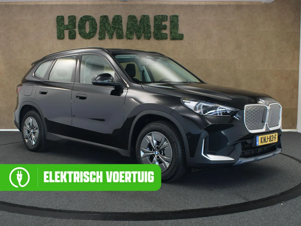 BMW iX1 (2026) — foto 1