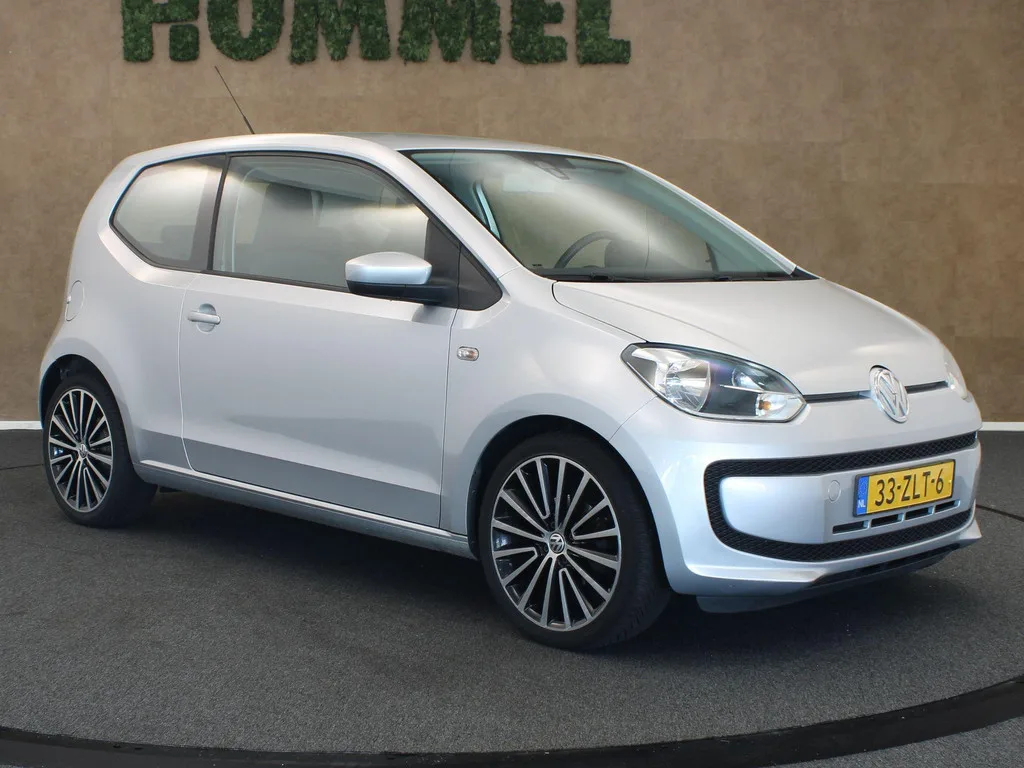 Volkswagen Up! (2013) — foto 1