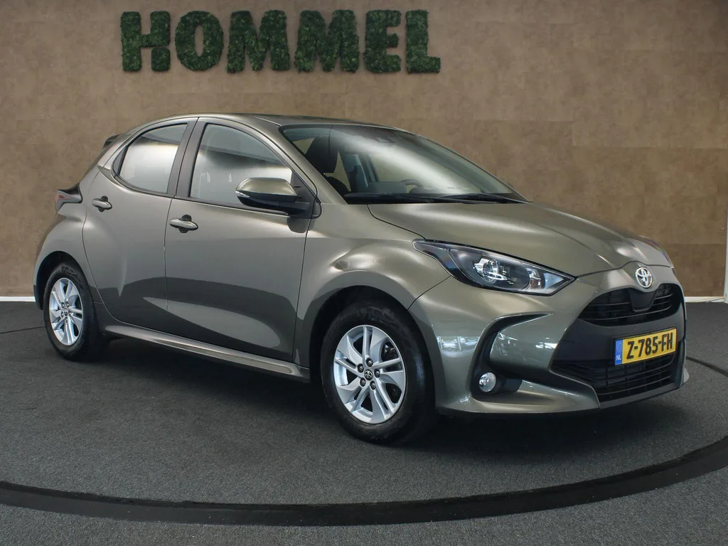 Toyota Yaris (2022) — foto 1