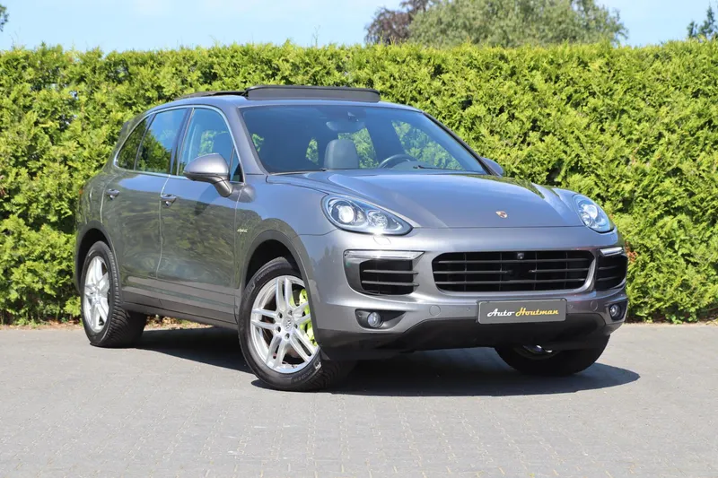 Porsche Cayenne (2015)