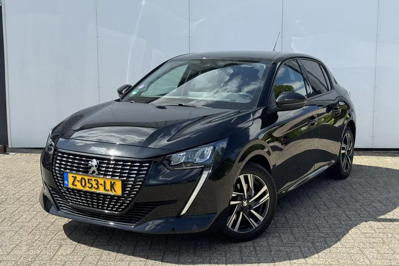 Peugeot 208 (2023)