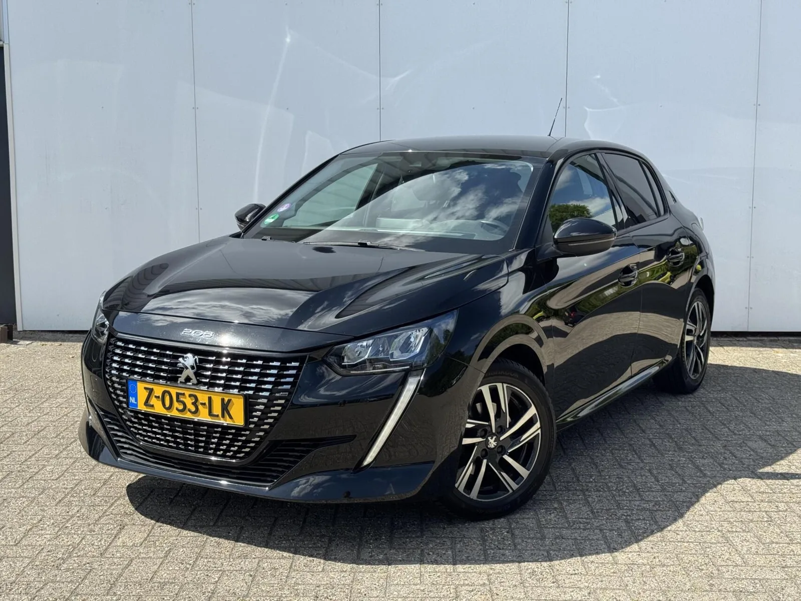 Peugeot 208 (2023) — foto 1