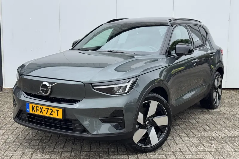 Volvo EX40 (2026)