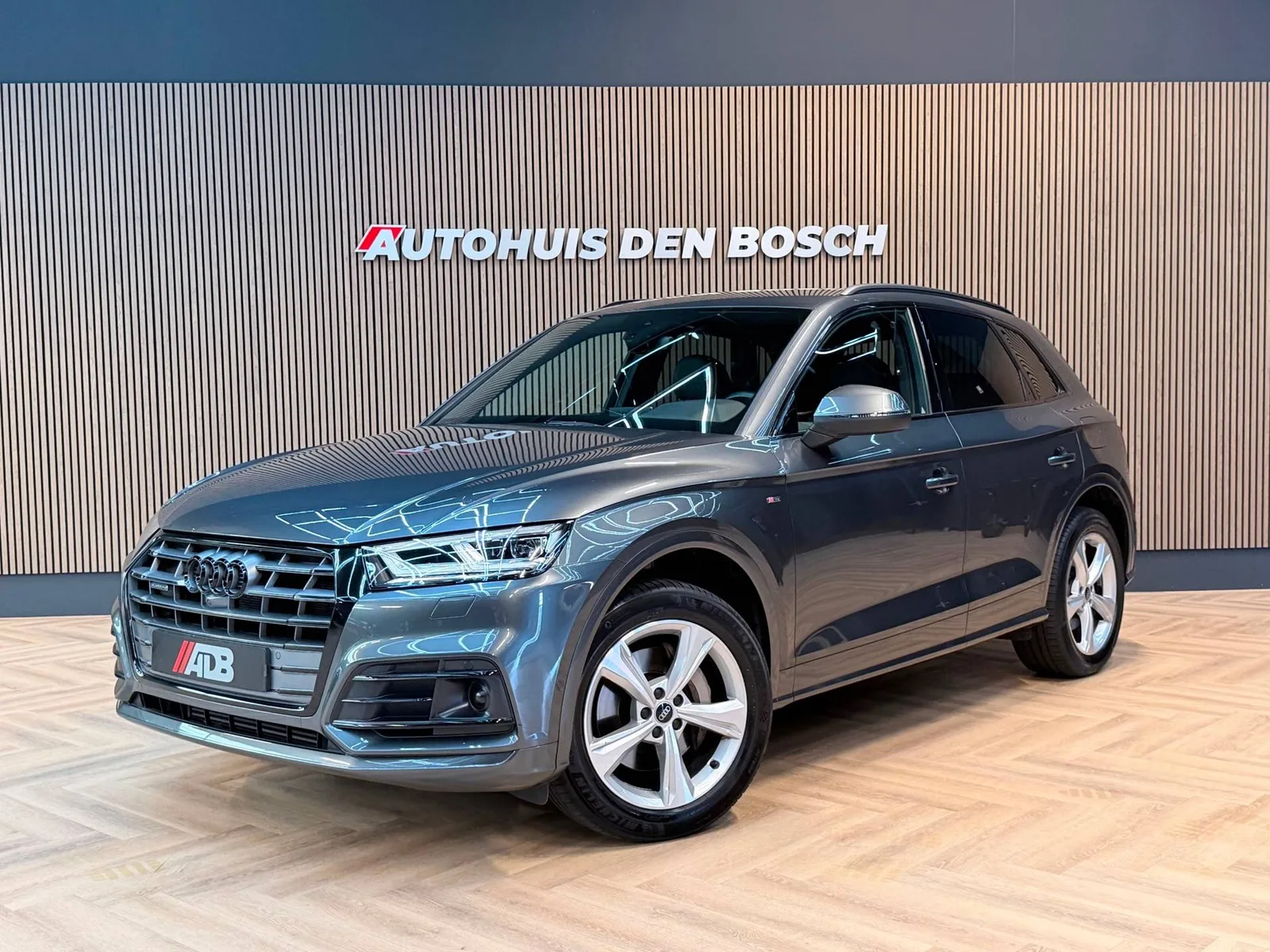 Audi Q5 (2020) — foto 1
