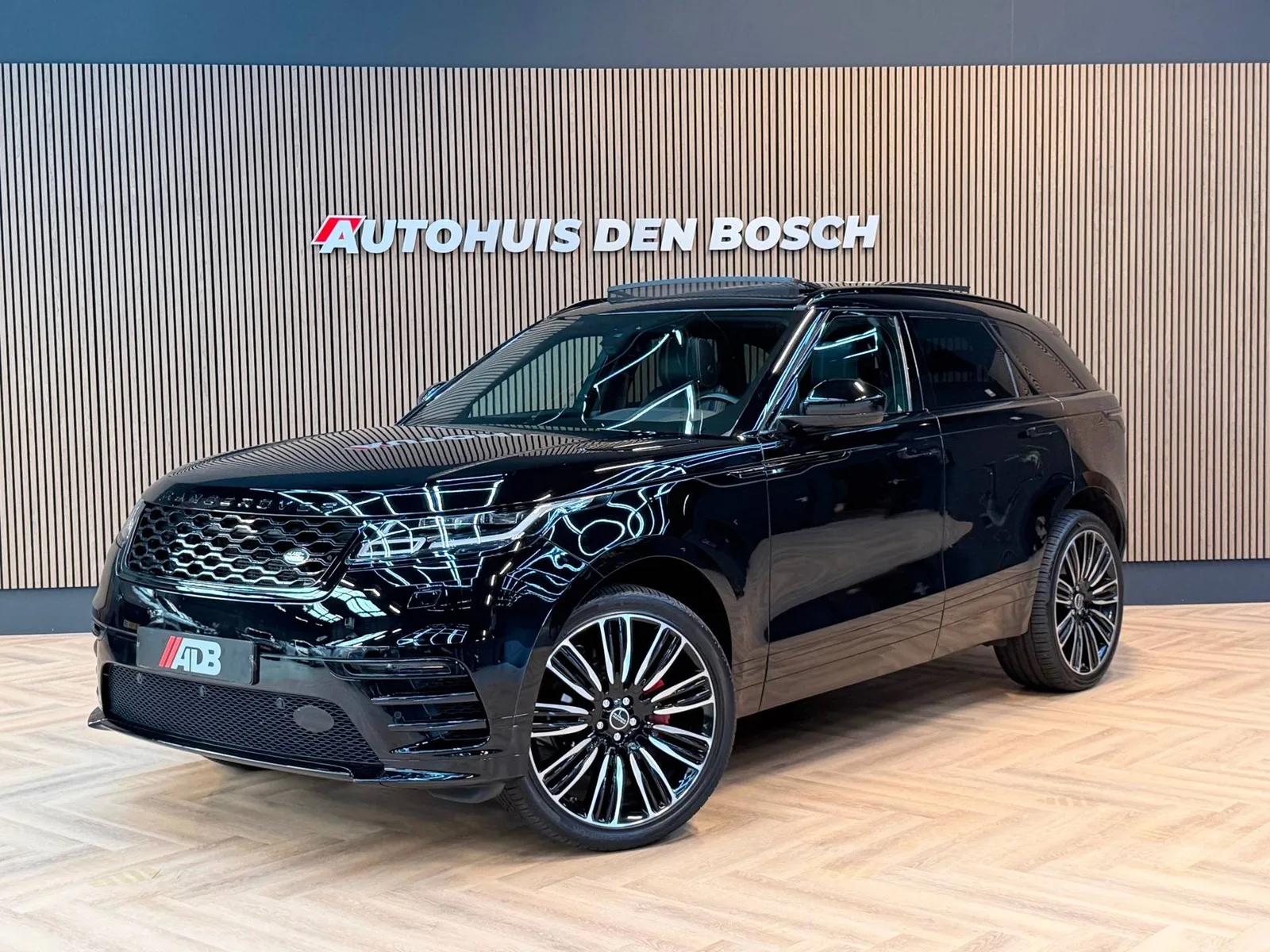 Land Rover Range Rover Velar (2019) — foto 1