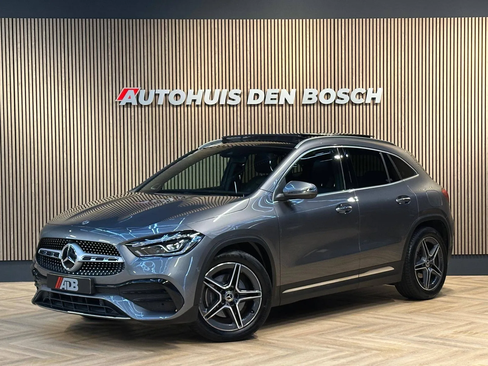 Mercedes-Benz GLA-Klasse (2020) — foto 1