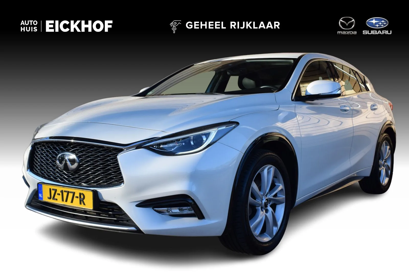 Infiniti Q30 (2016) — foto 1