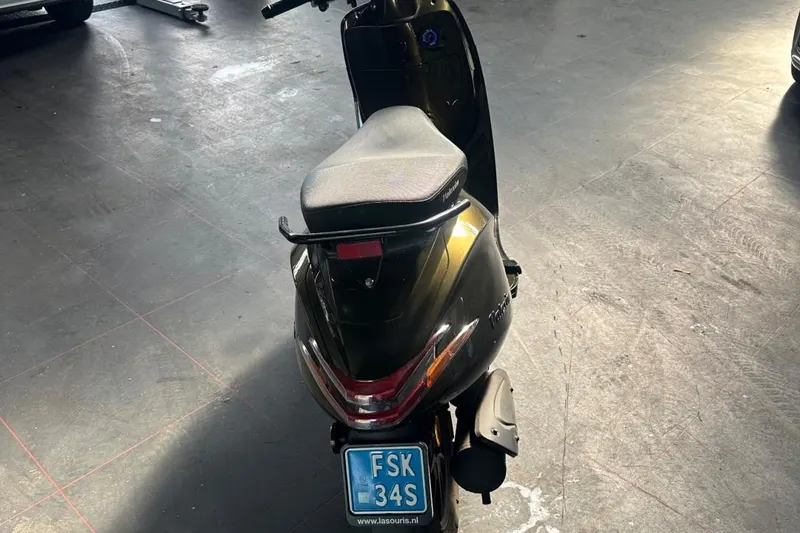 La Souris Snorscooter Valexim Limited (2024)