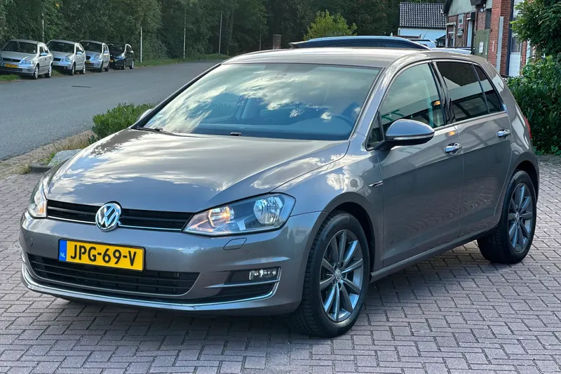Volkswagen Golf (2015)