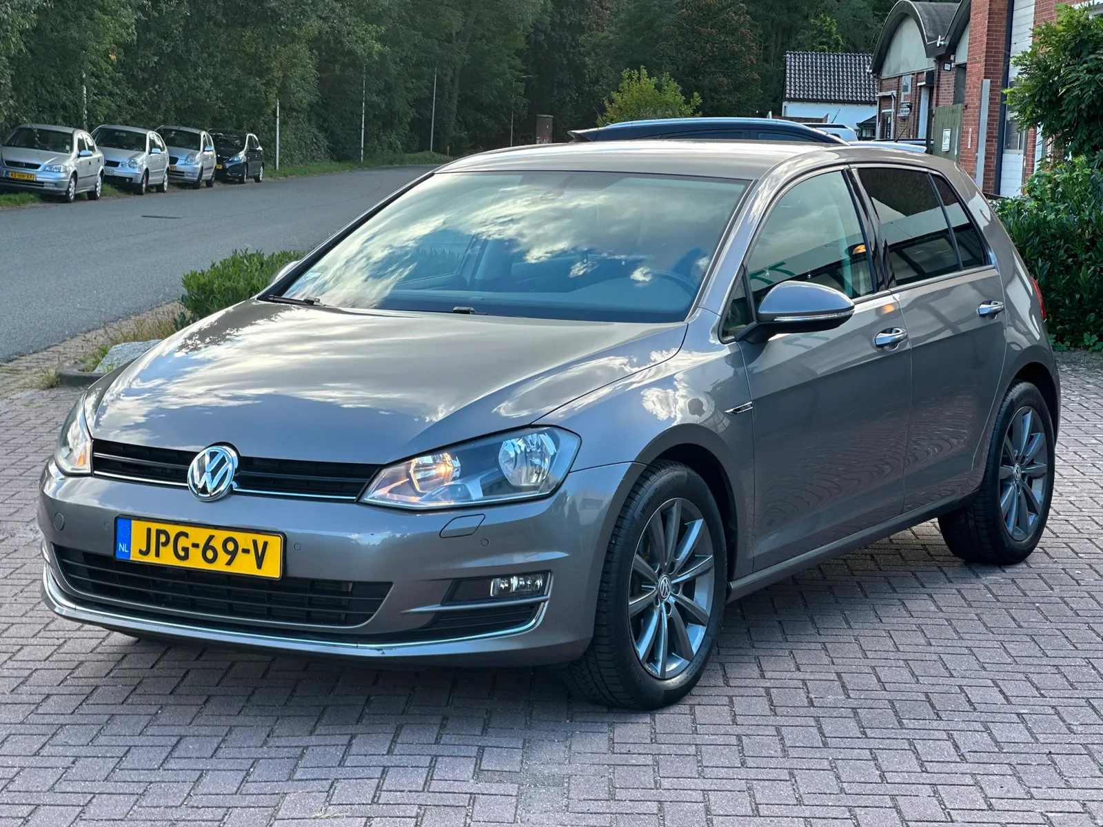 Volkswagen Golf (2015) — foto 1