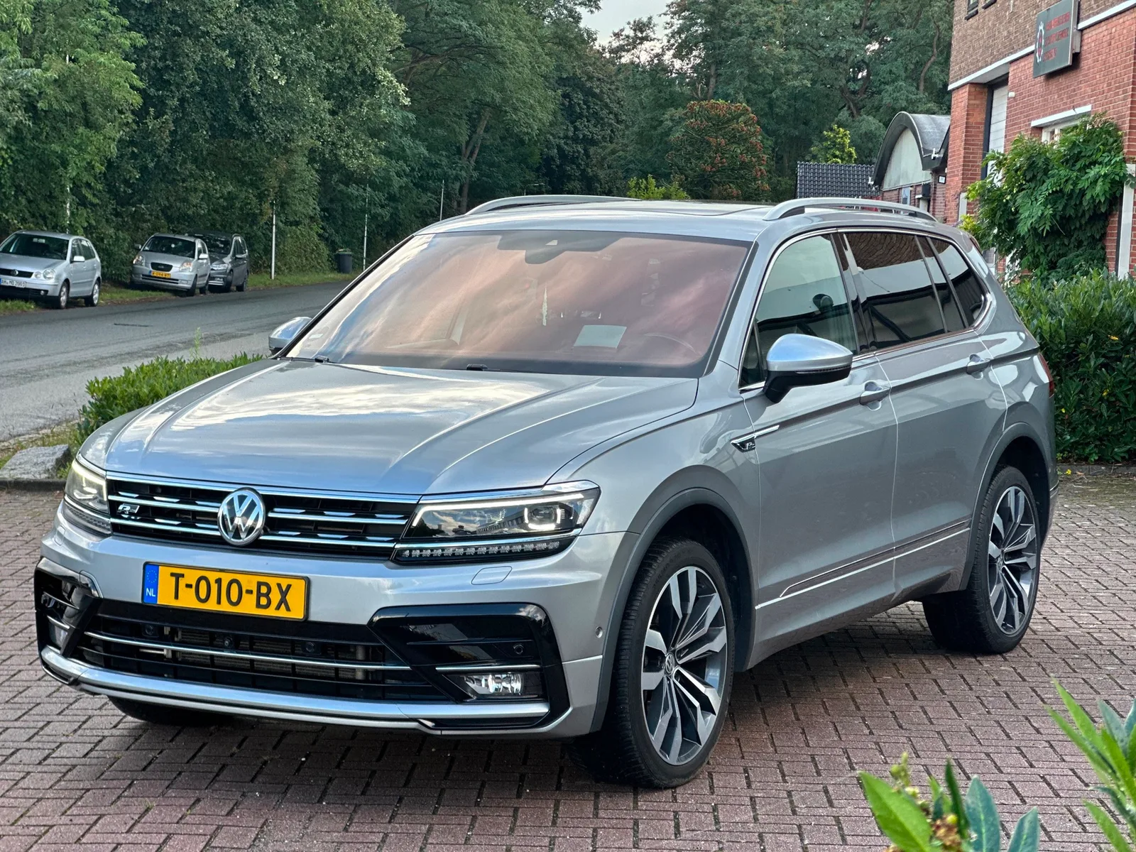 Volkswagen Tiguan (2020) — foto 1