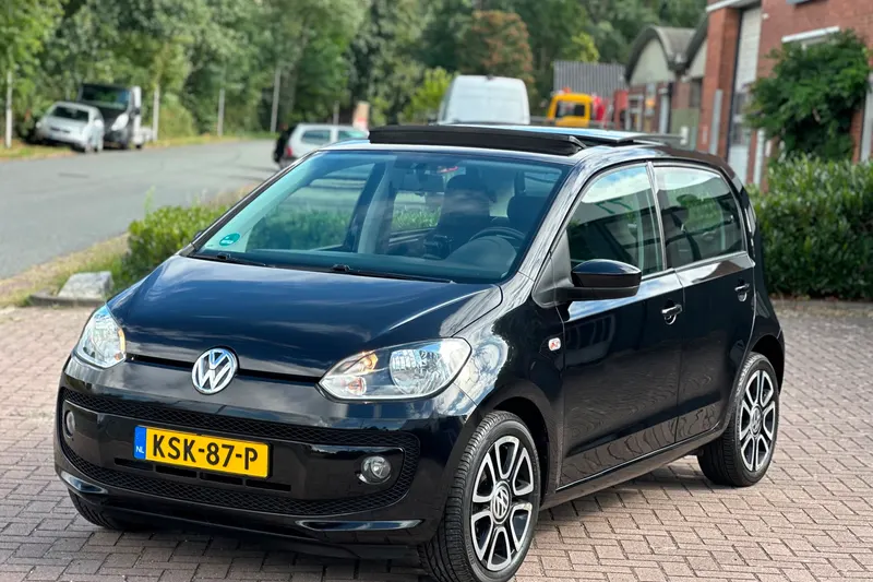 Volkswagen Up! (2014)