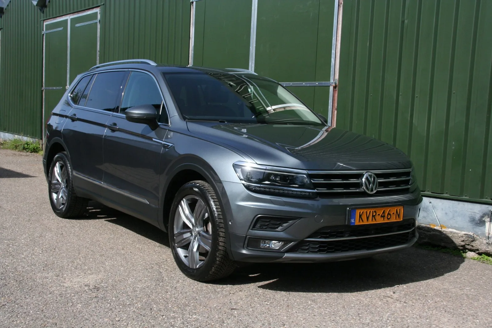 Volkswagen Tiguan (2018) — foto 1