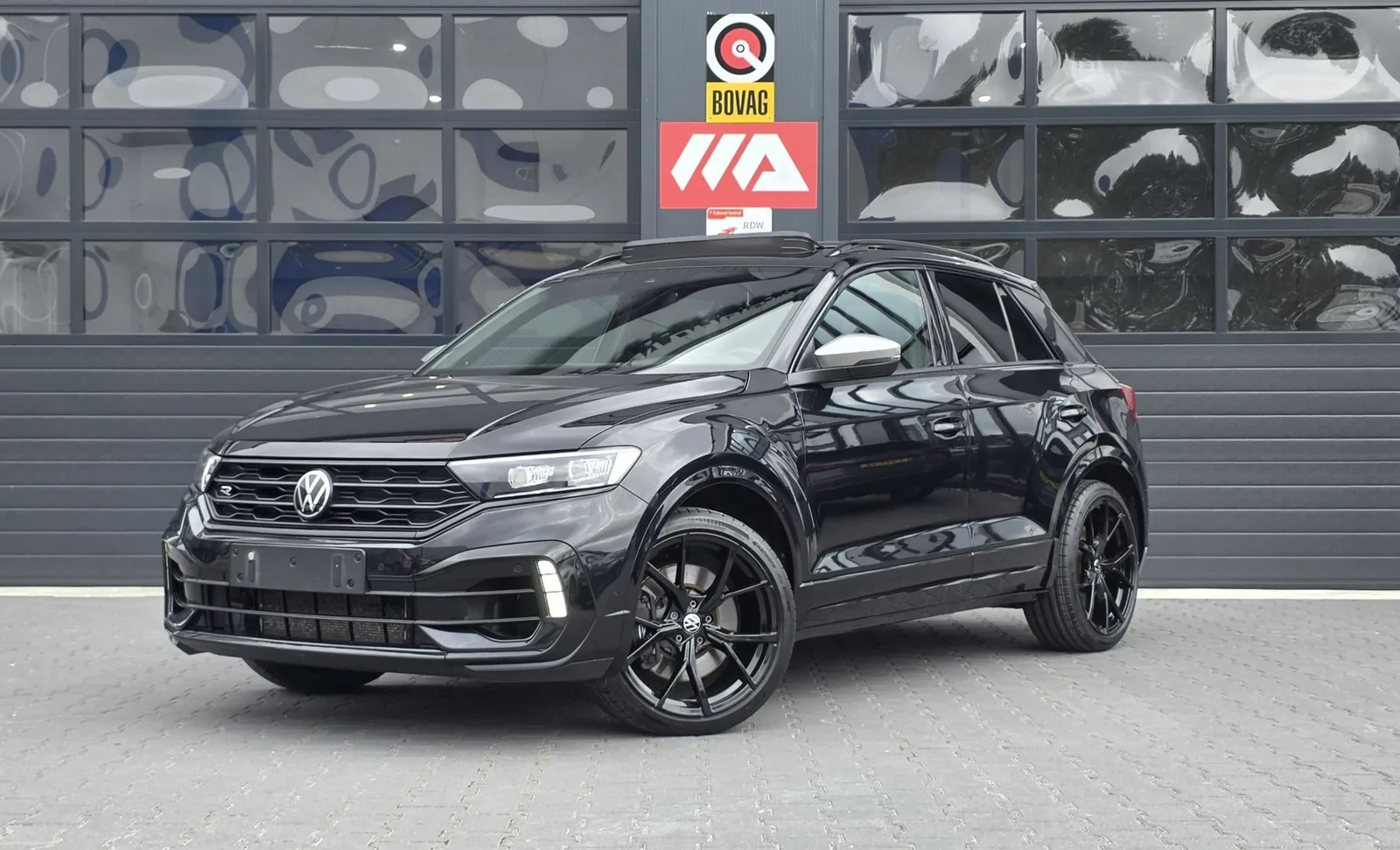 Volkswagen T-Roc (2022) — foto 1