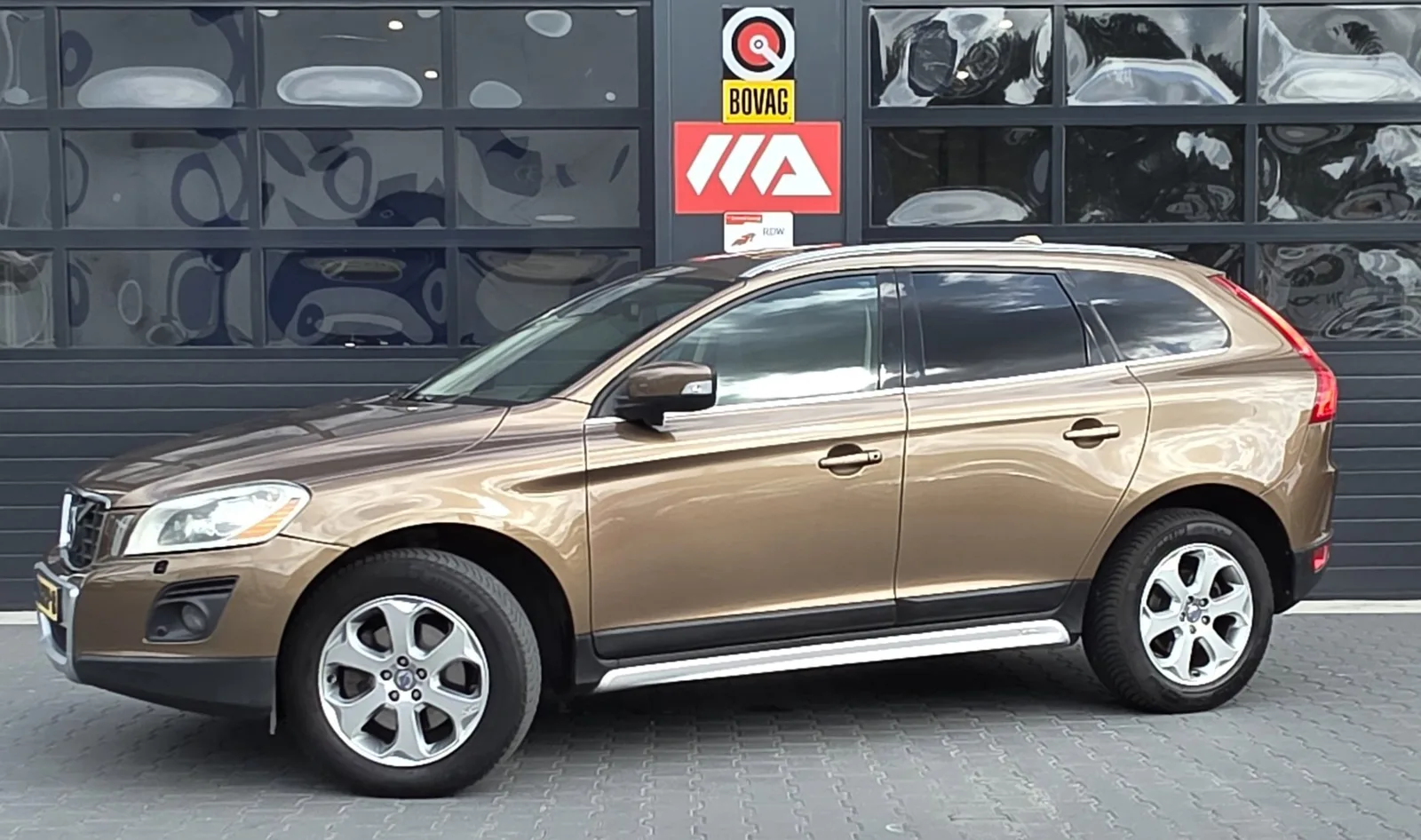 Volvo XC60 (2009) — foto 1