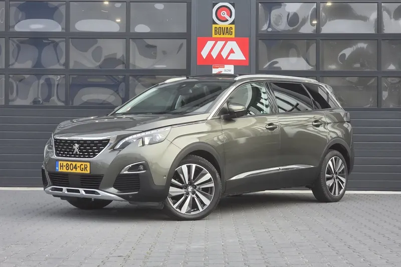 Peugeot 5008 (2020)