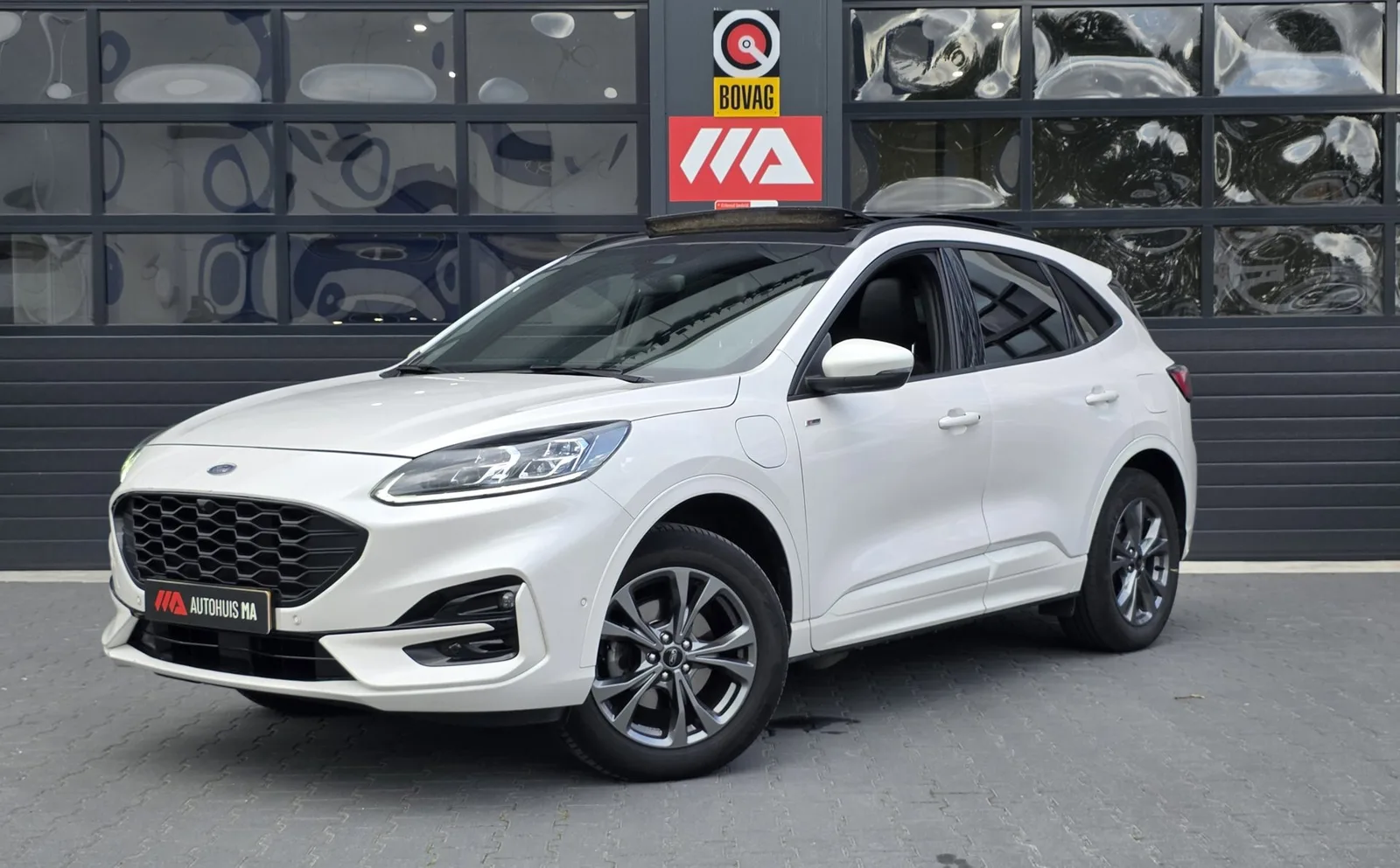 Ford Kuga (2023) — foto 1