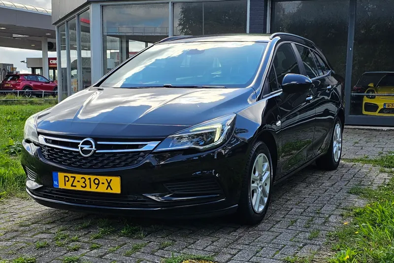 Opel Astra (2017)