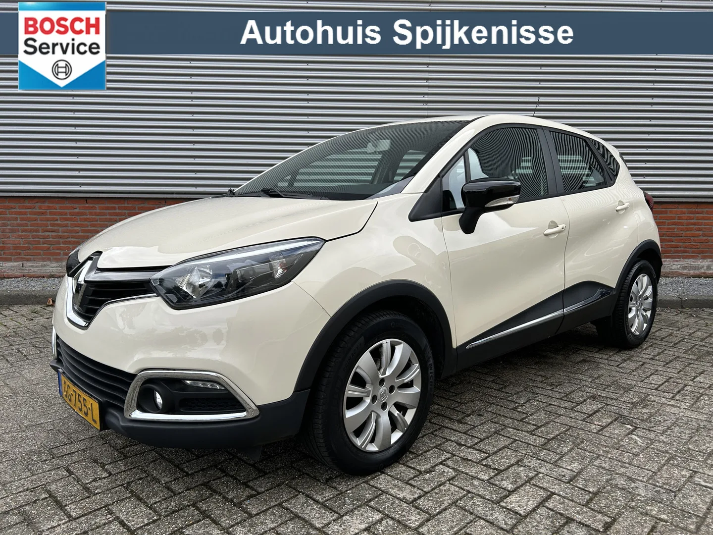Renault Captur (2015) — foto 1