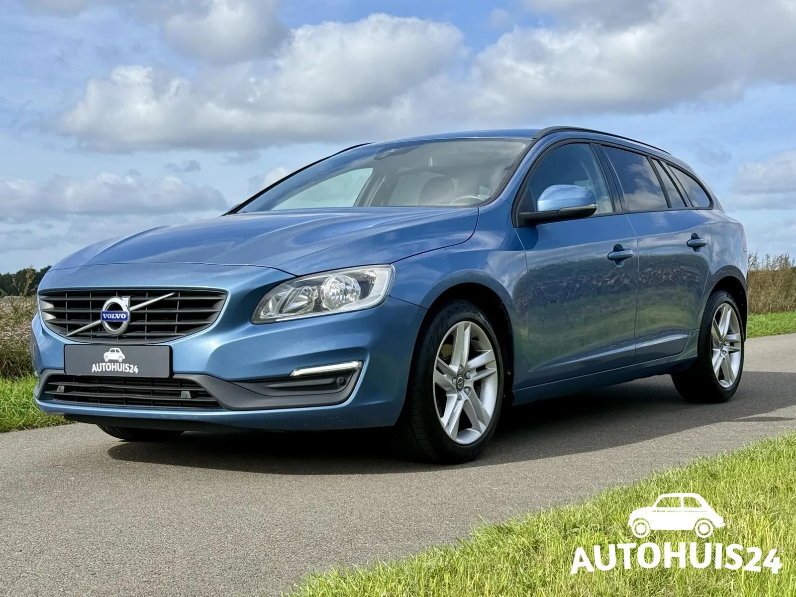 Volvo V60 (2016) — foto 1