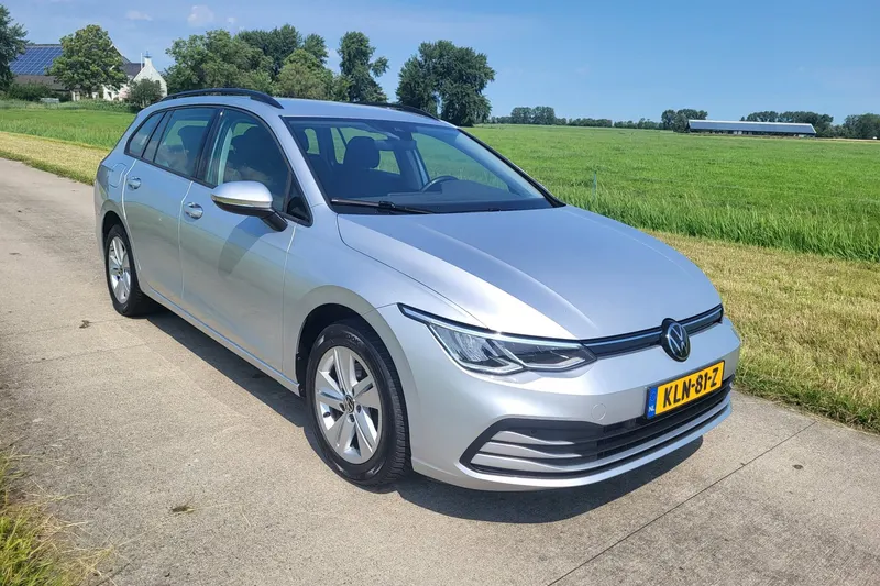 Volkswagen Golf (2022)