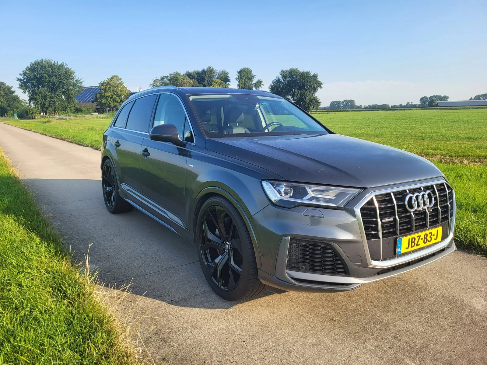 Audi Q7 (2021) — foto 1