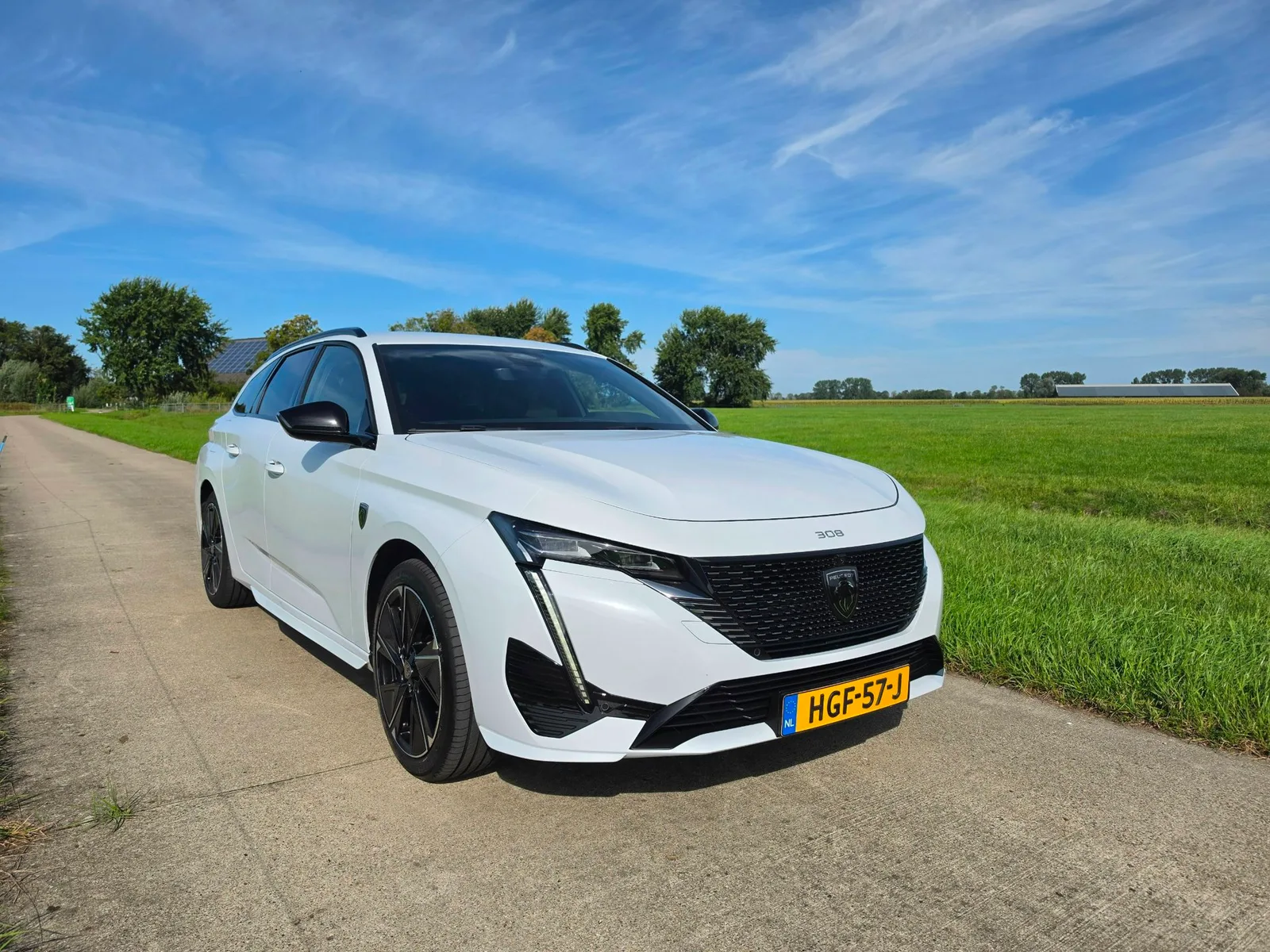 Peugeot e-308 (2025) — foto 1