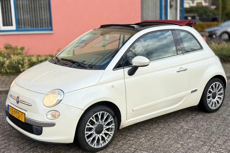 Fiat 500C (2011)