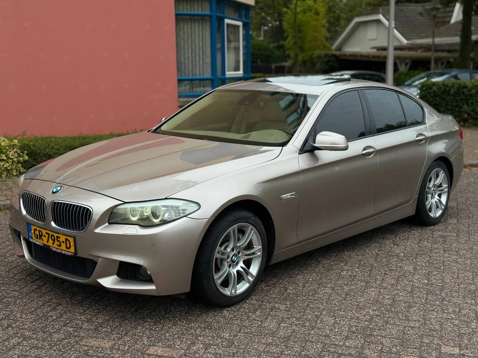 BMW 5-Serie (2010) — foto 1