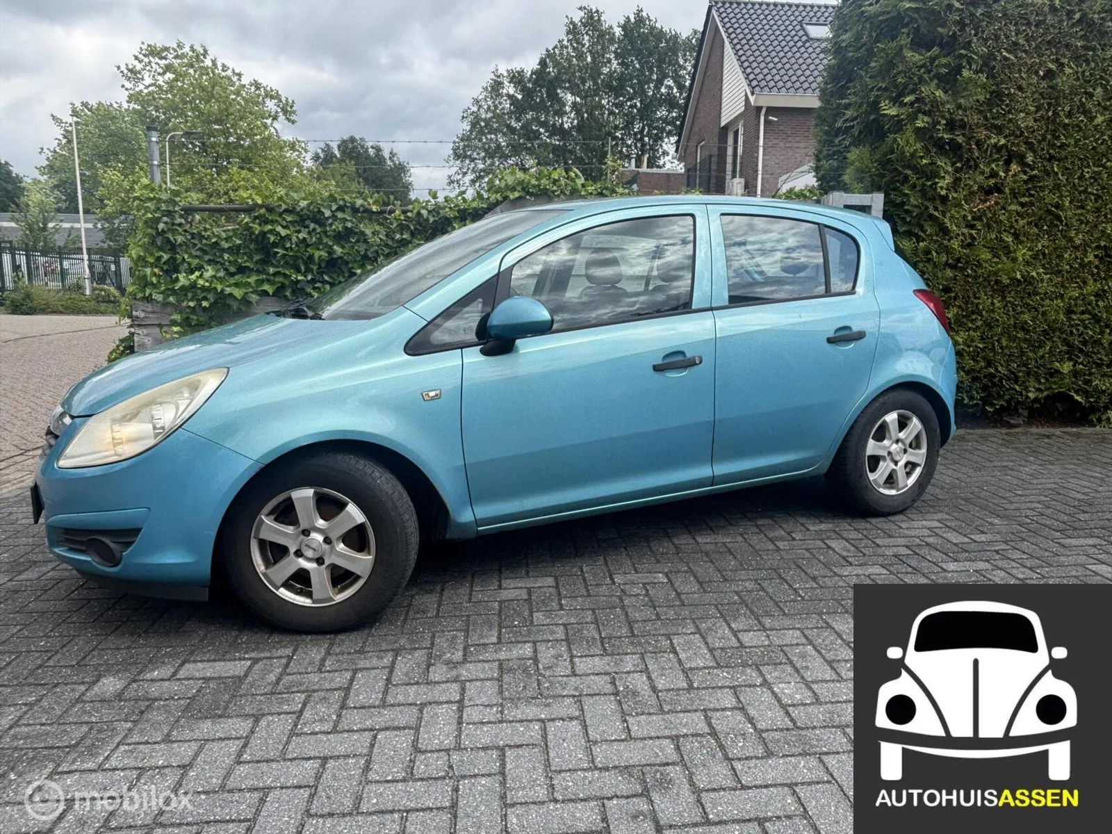 Opel Corsa (2010) — foto 1