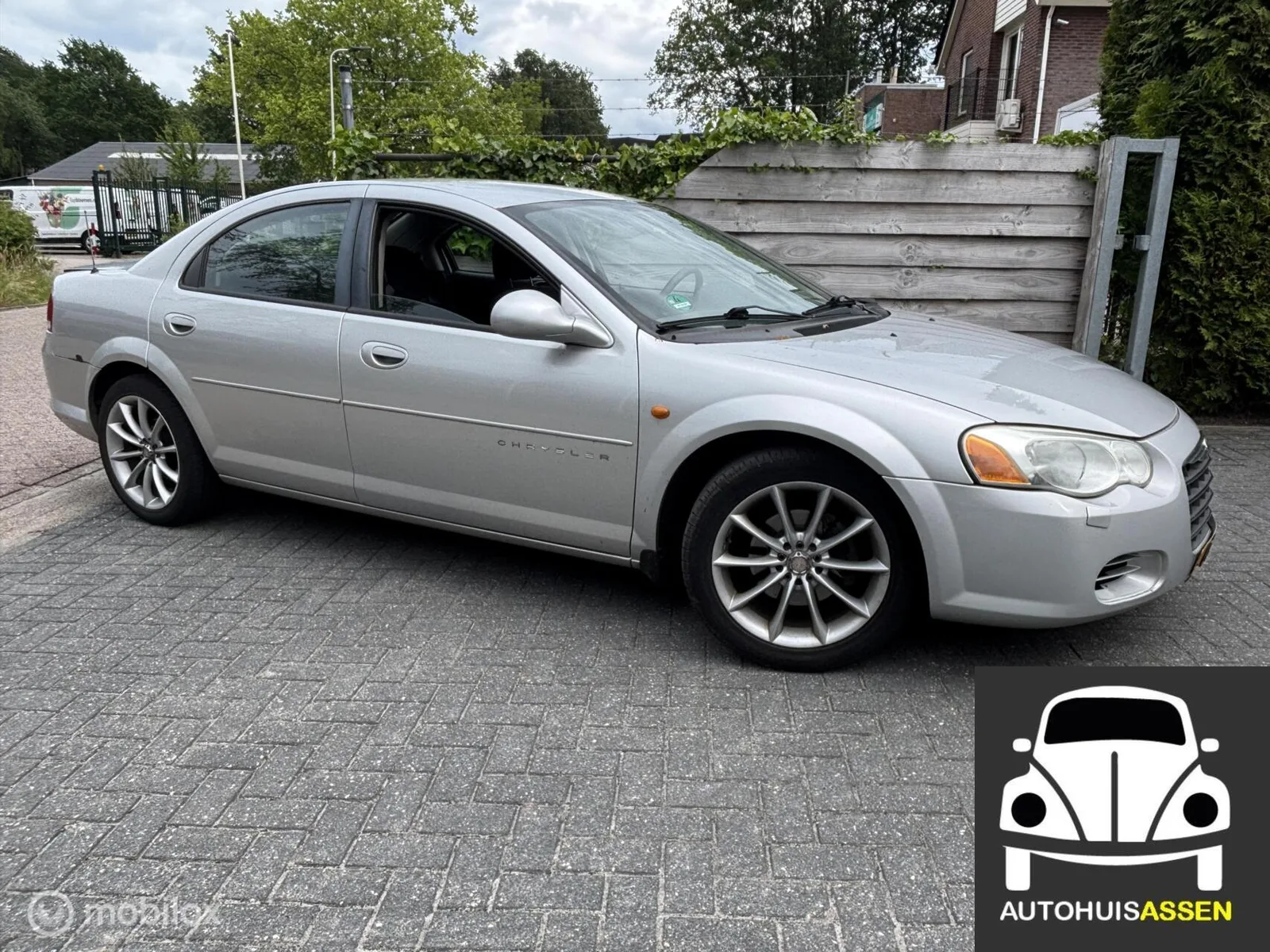 Chrysler Sebring (2003) — foto 1