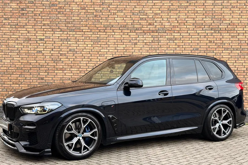 BMW X5 (2022)