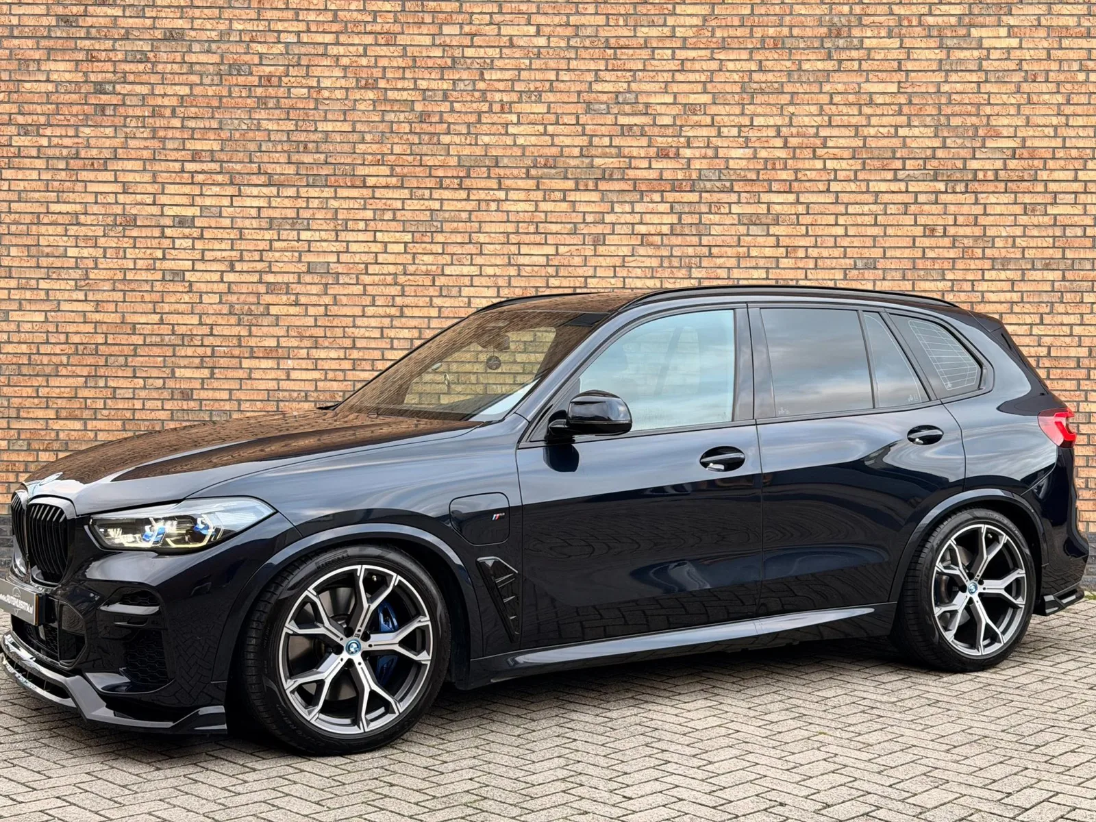 BMW X5 (2022) — foto 1