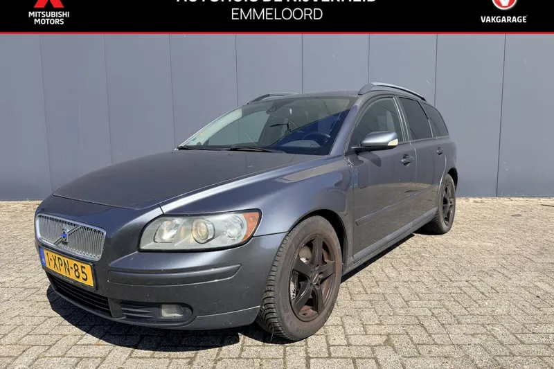 Volvo V50 (2004)