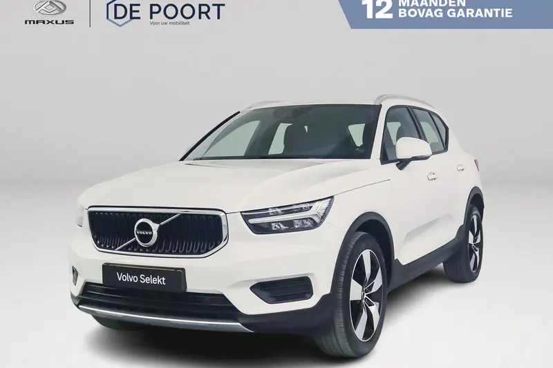 Volvo XC40 (2022)