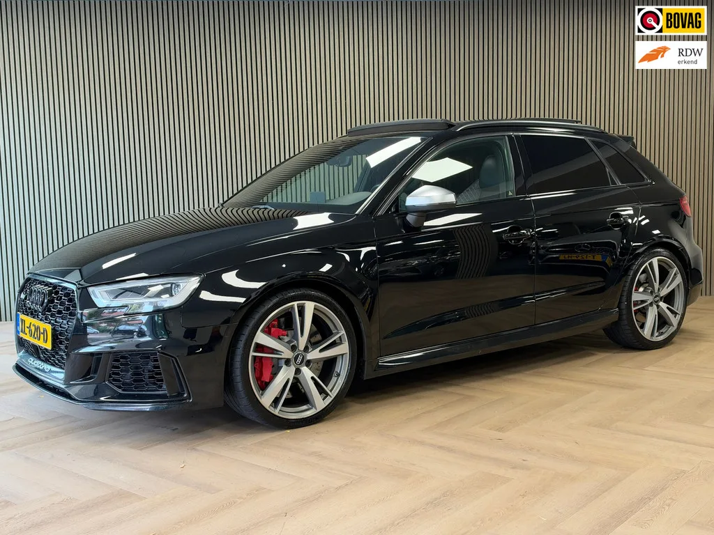 Audi RS 3 Sportback (2018) — foto 1
