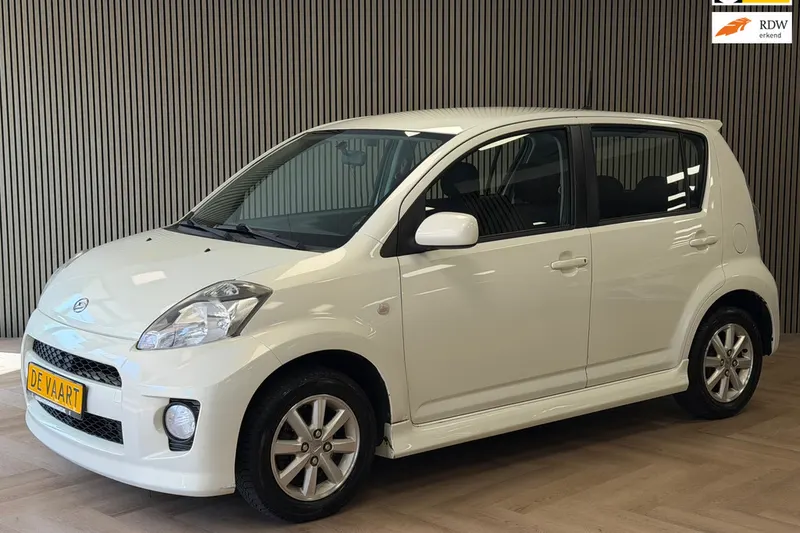 Daihatsu Sirion (2011)
