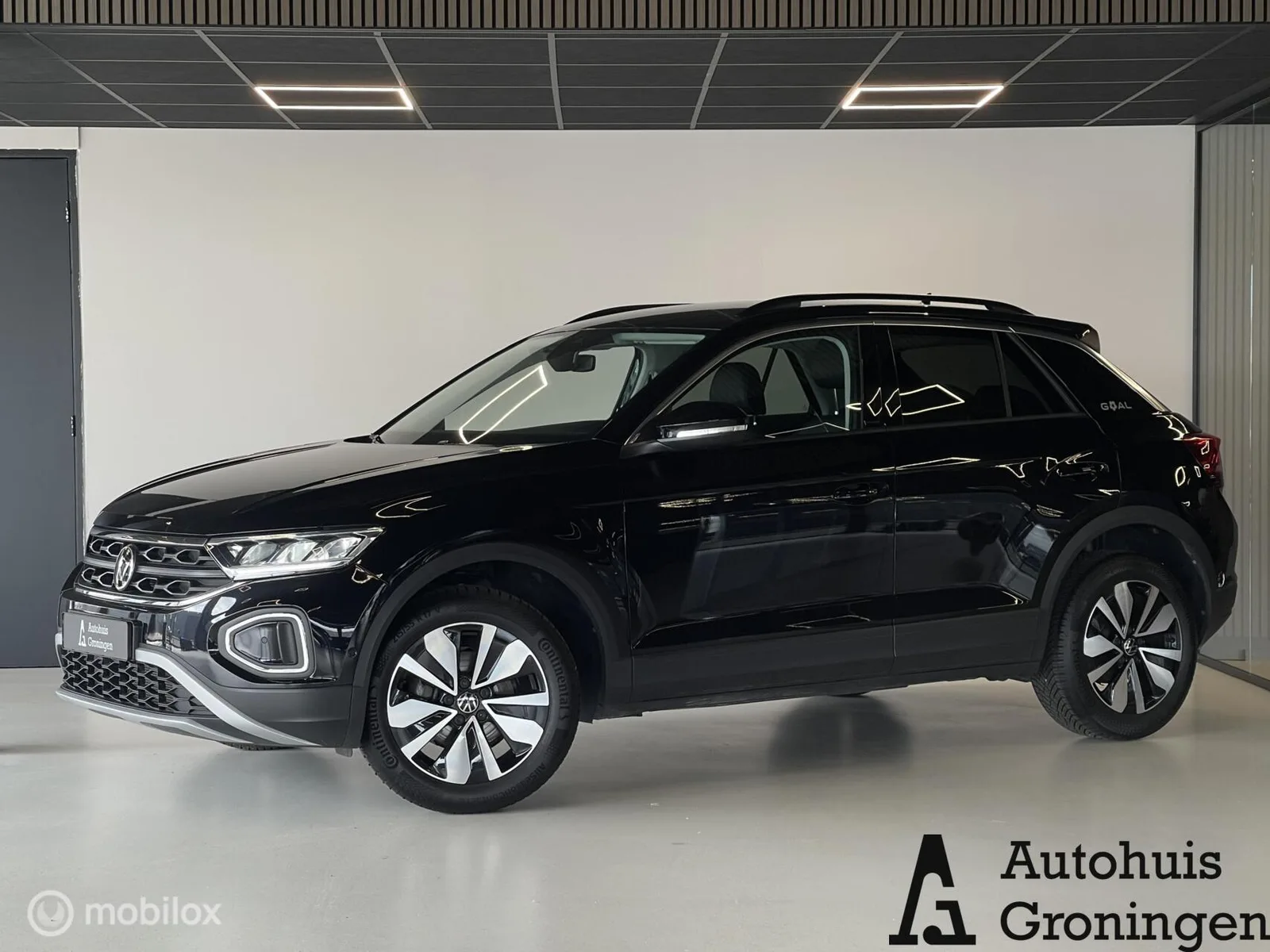 Volkswagen T-Roc (2025) — foto 1