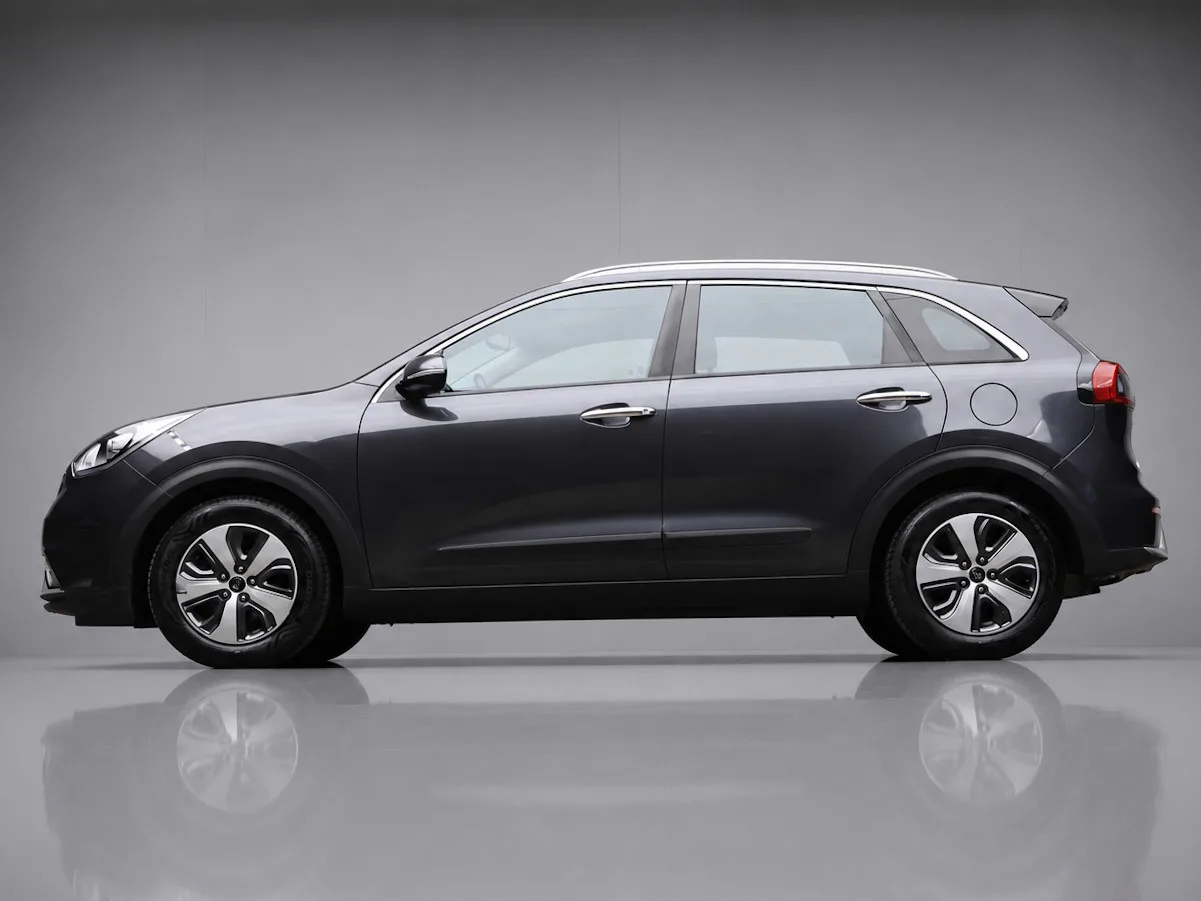 Kia Niro (2018) — foto 1